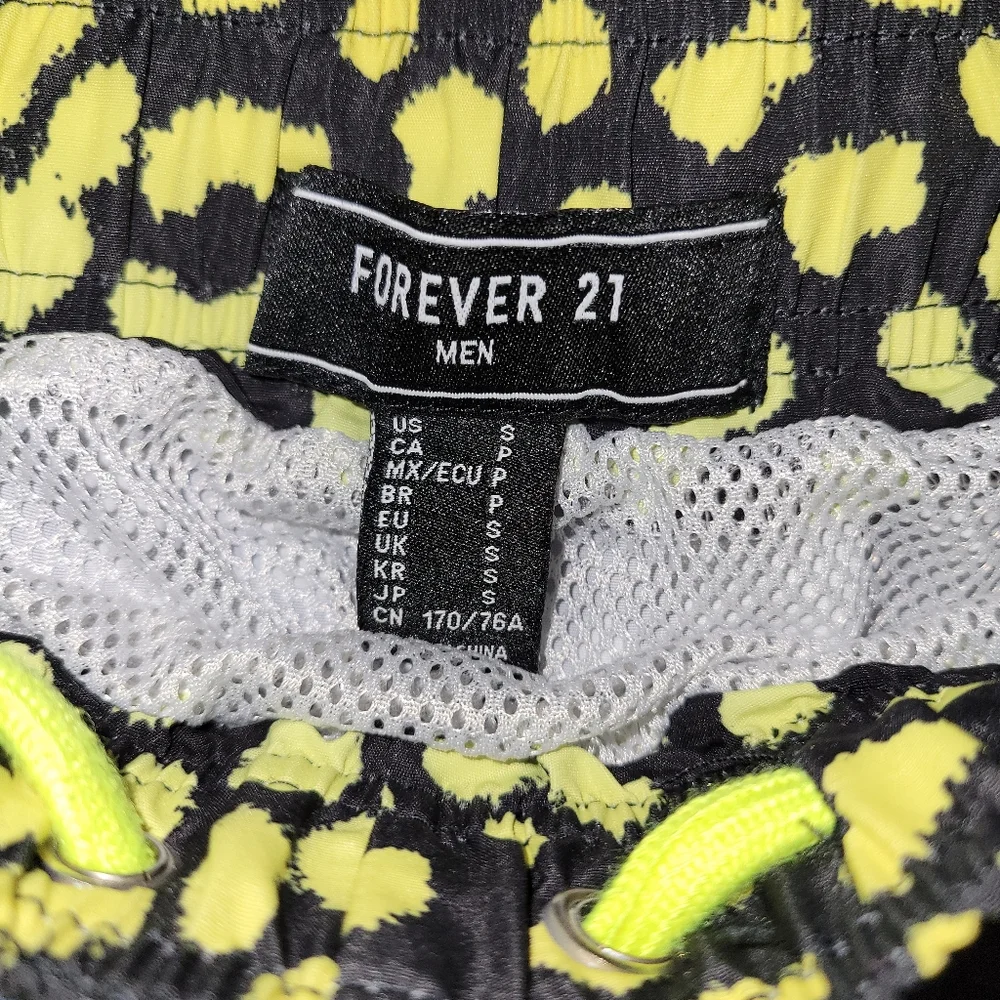 Forever 21 Men's Rainbow Cheetah Print Lined Swim Suit Board Shorts Size Small
